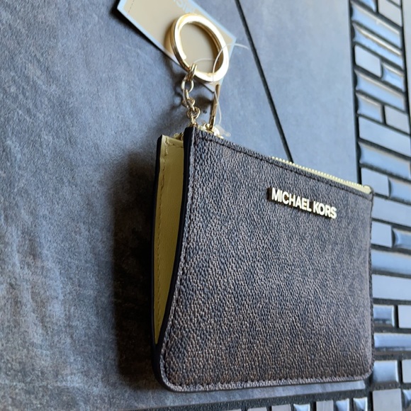 Michael Kors Small TZ Coinpouch with ID - Picture 3 of 16